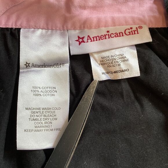 American Girl Grace Thomas Apron for Child - Size Medium (10-12) - Picture 5 of 6